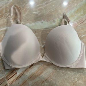 Victoria’s Secret Nude Push Up Bra